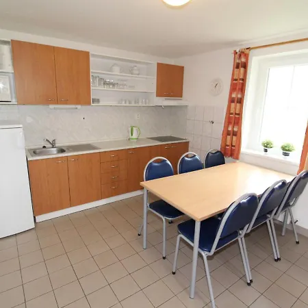 Hill 43 By Interhome Сasa de vacaciones Cista (Hradec Kralove)